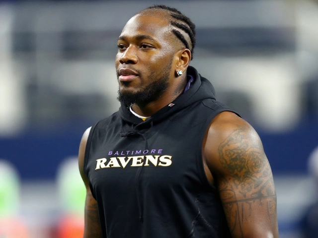 Derrick Henry Backs DeAndre Hopkins Amid ‘Washed’ Rumors